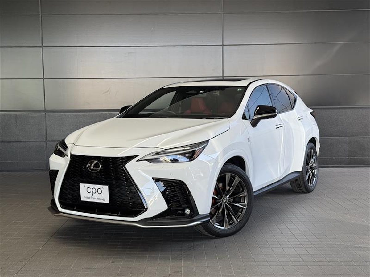 LEXUSのSUV・NXの画像